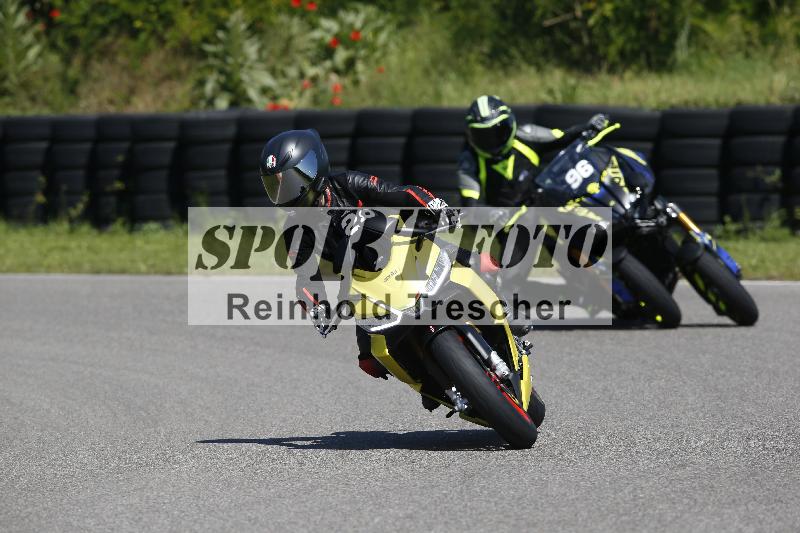 /Archiv-2024/29 12.06.2024 MOTO.CH Track Day ADR/Gruppe blau/28